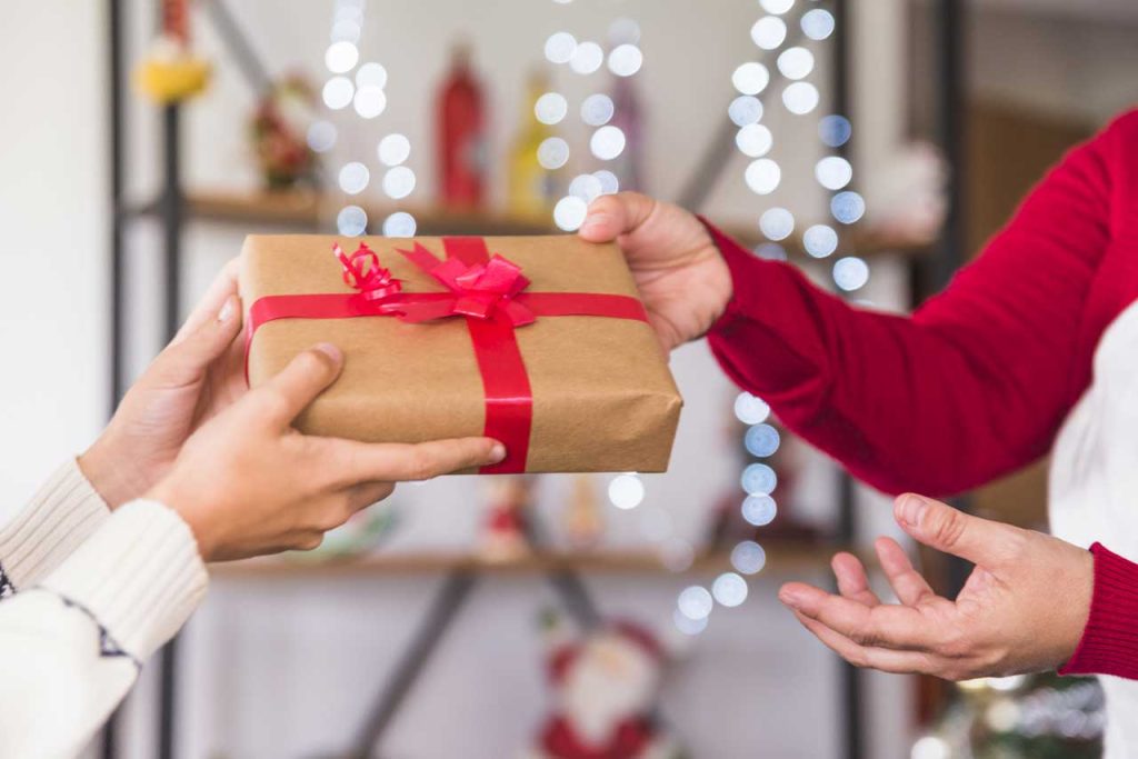 Premios creativos para empleados con moral y productividad